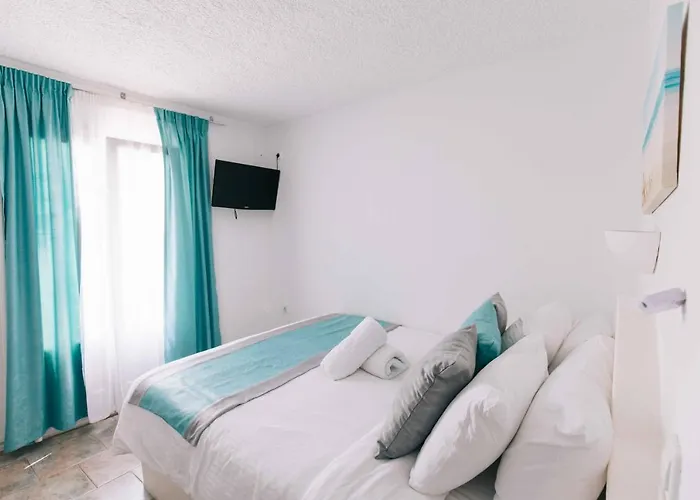 Kafieris View 아파트호텔 4*